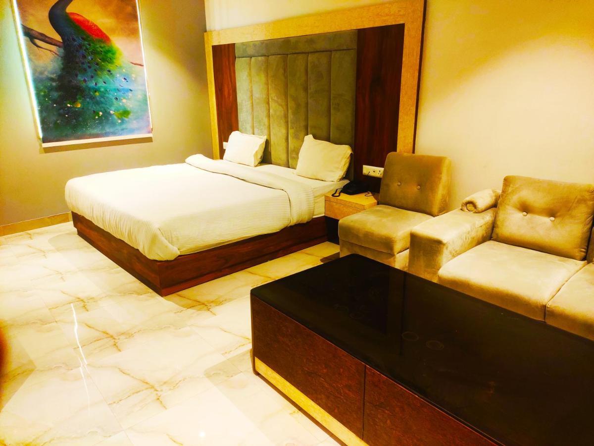 Hotel The Nilsa New Delhi Luaran gambar