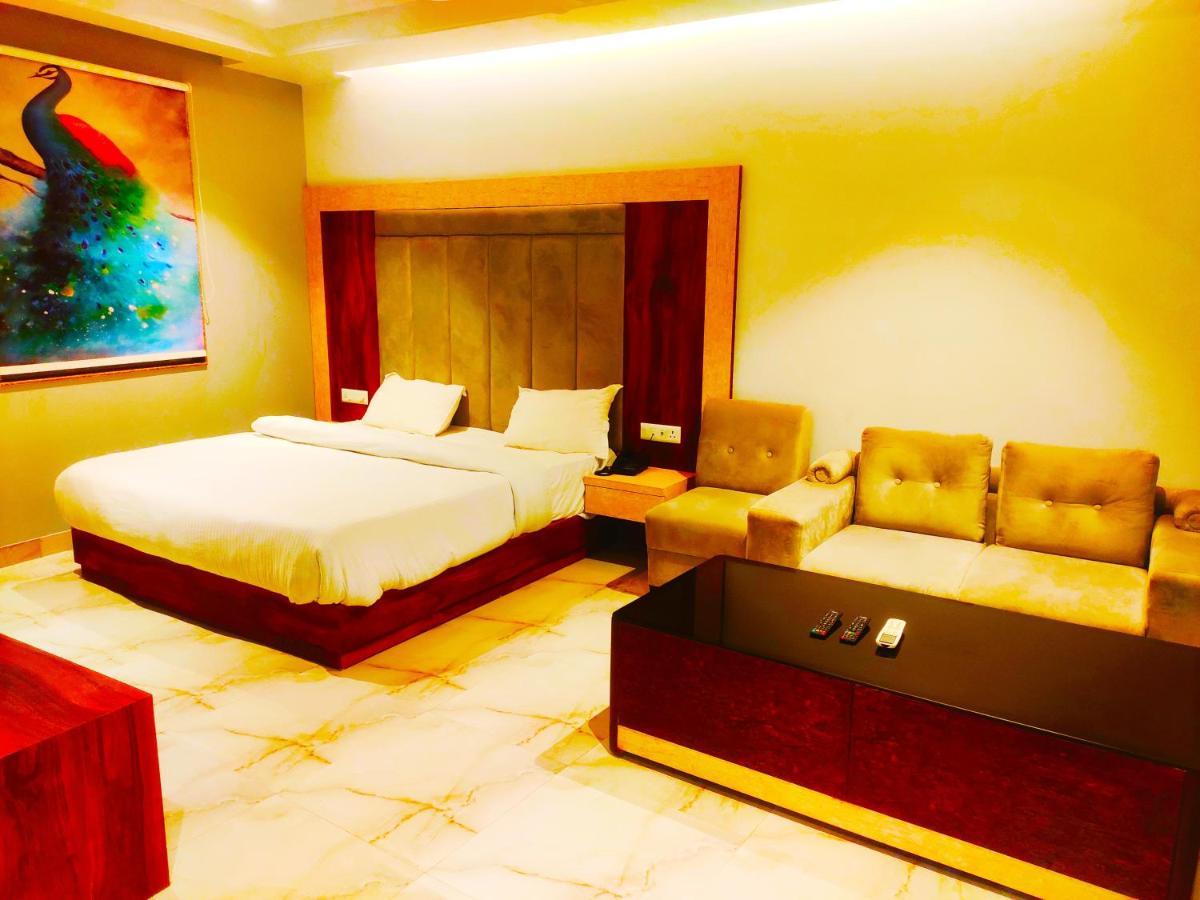 Hotel The Nilsa New Delhi Luaran gambar